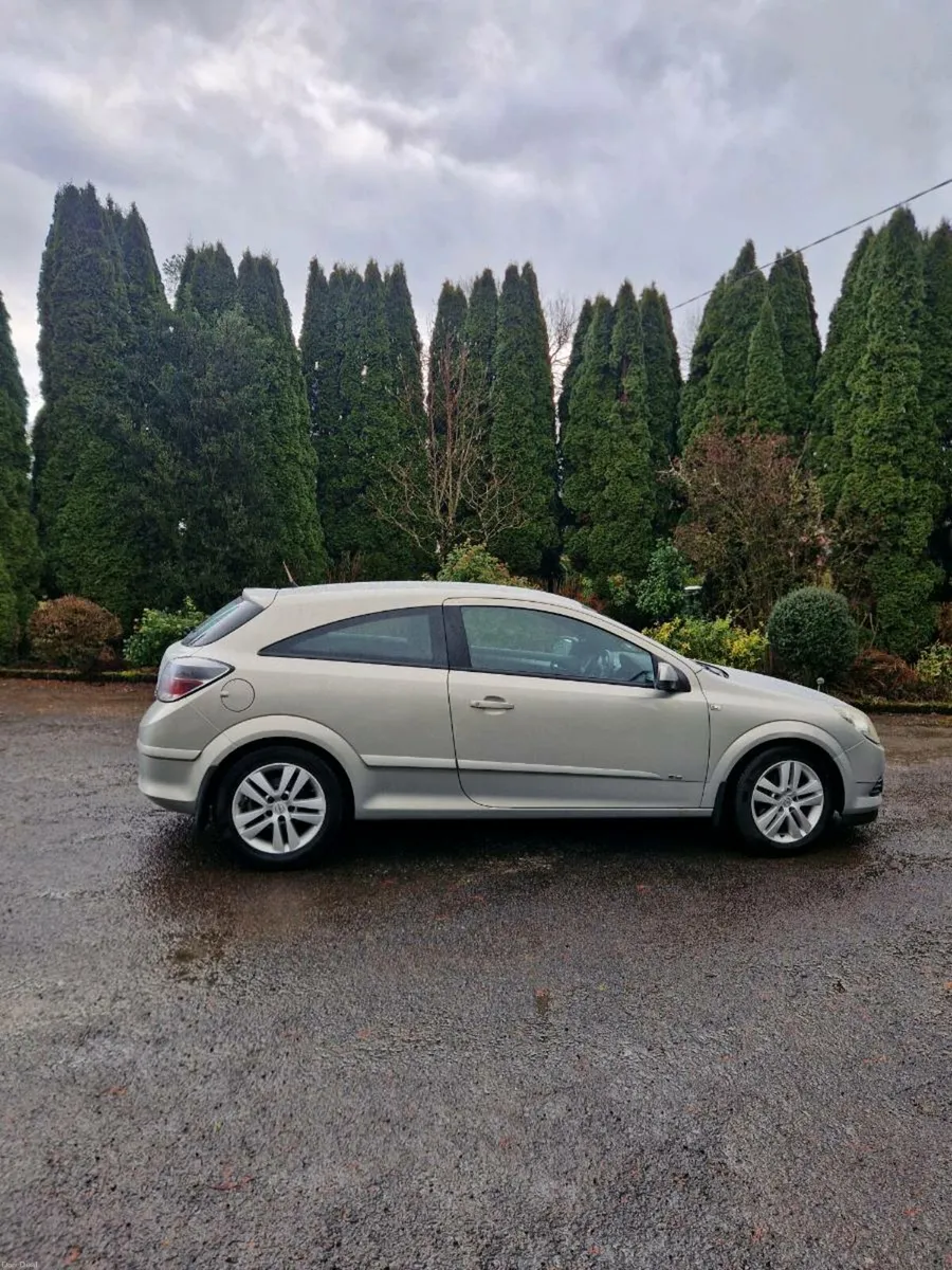 Astra GTC SXI. 8 Months NCT. Only 230000 KM - Image 2