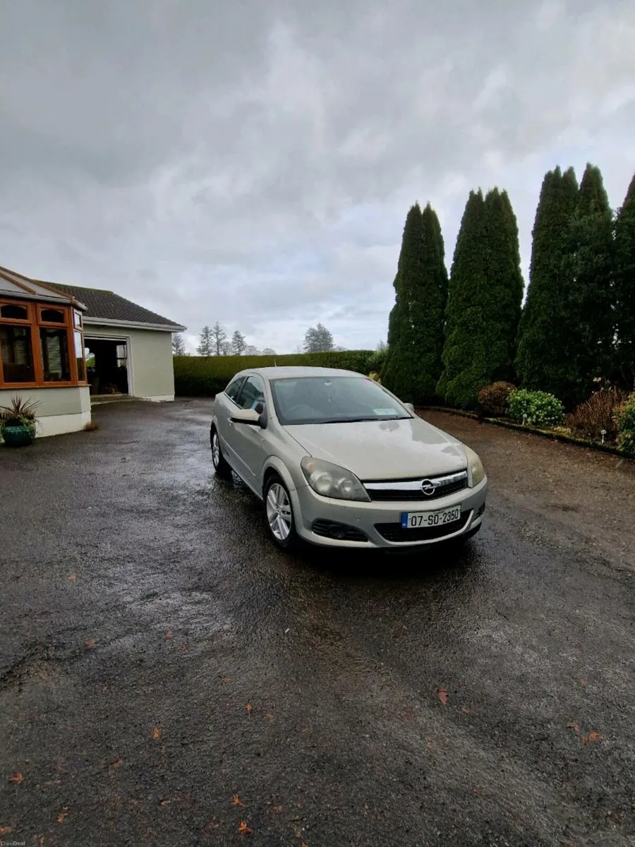 Astra GTC SXI. 8 Months NCT. Only 230000 KM - Image 3