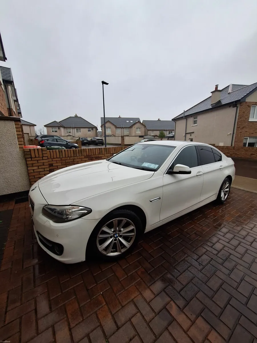 BMW 5-Series 2013 - NEEDS ENGINE REPLACED - Image 4