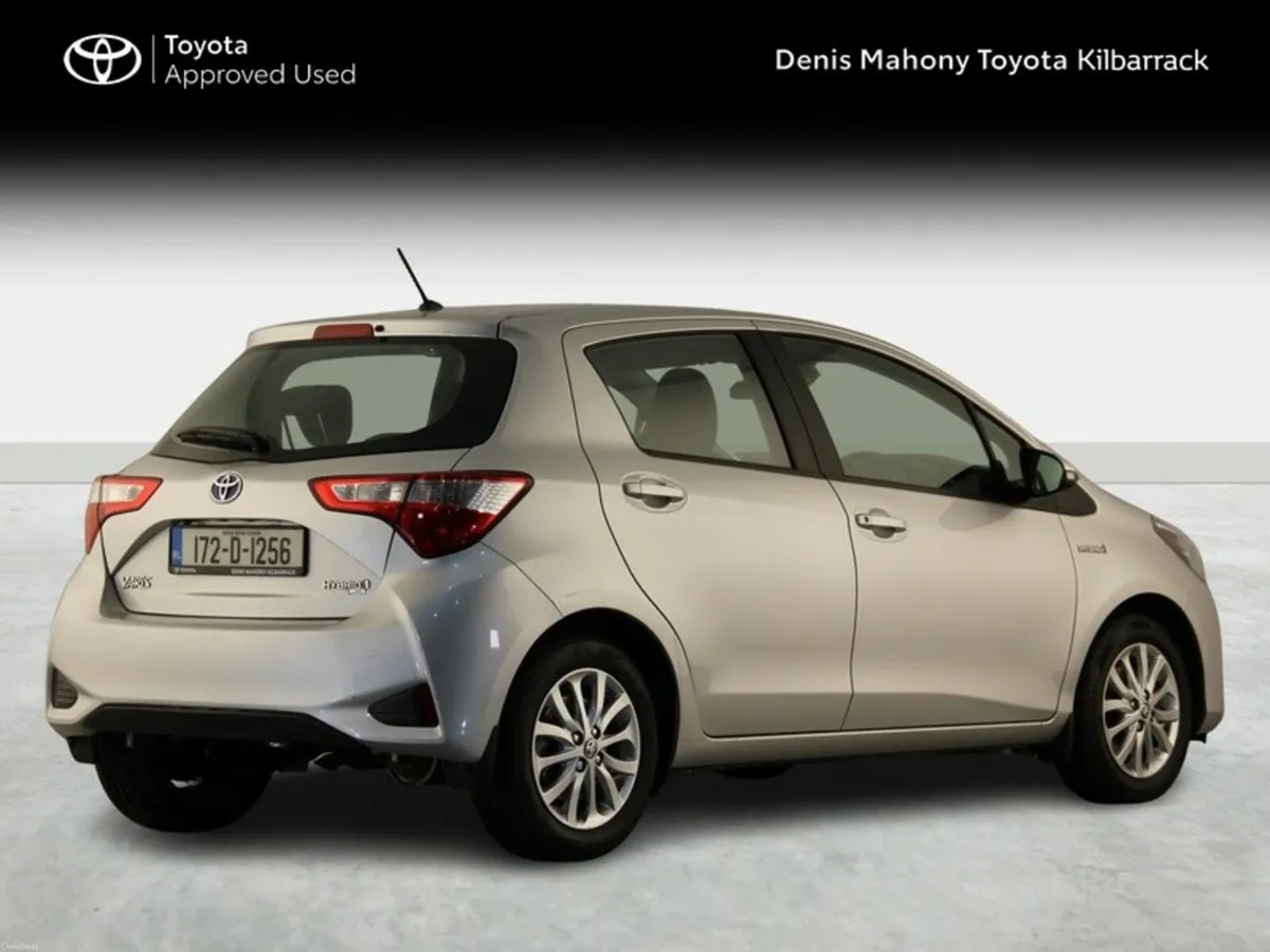 Toyota Yaris YARIS HYBRID 5DR LUNA - Image 2