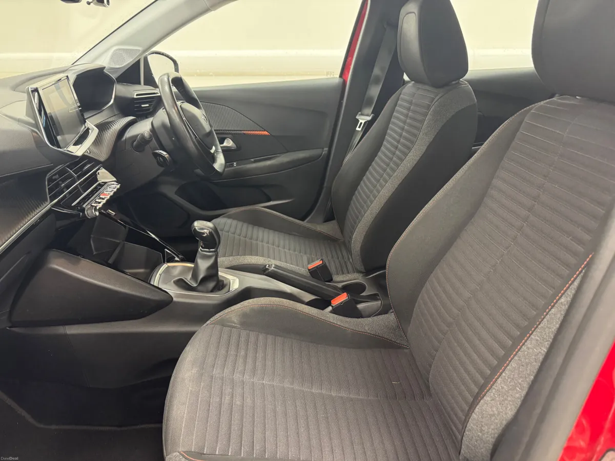 Peugeot 208 2020 - Image 5