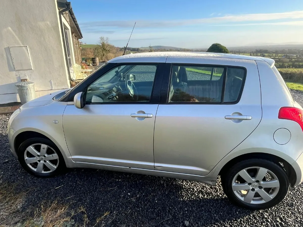 Suzuki Swift 2009 - Image 4