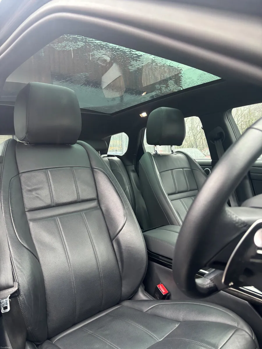 Land Rover Range Rover Evoque 2022 - Image 3