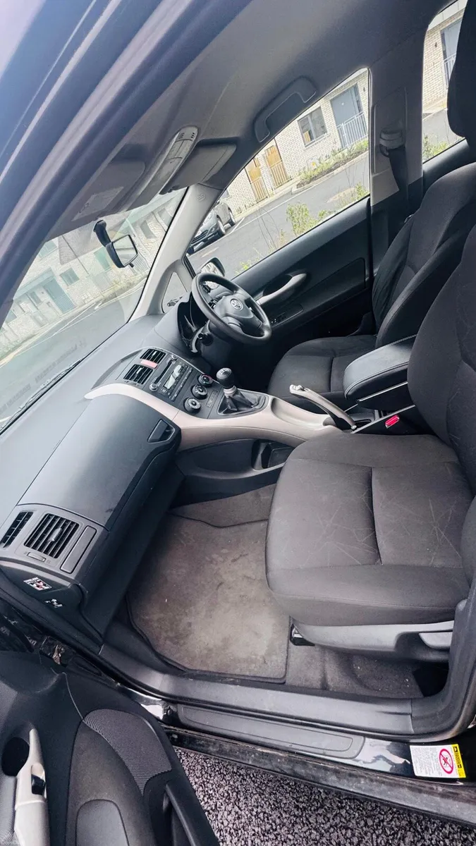 Car for sale - Image 4