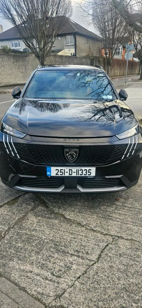 Peugeot 5008 2025 - Image 1