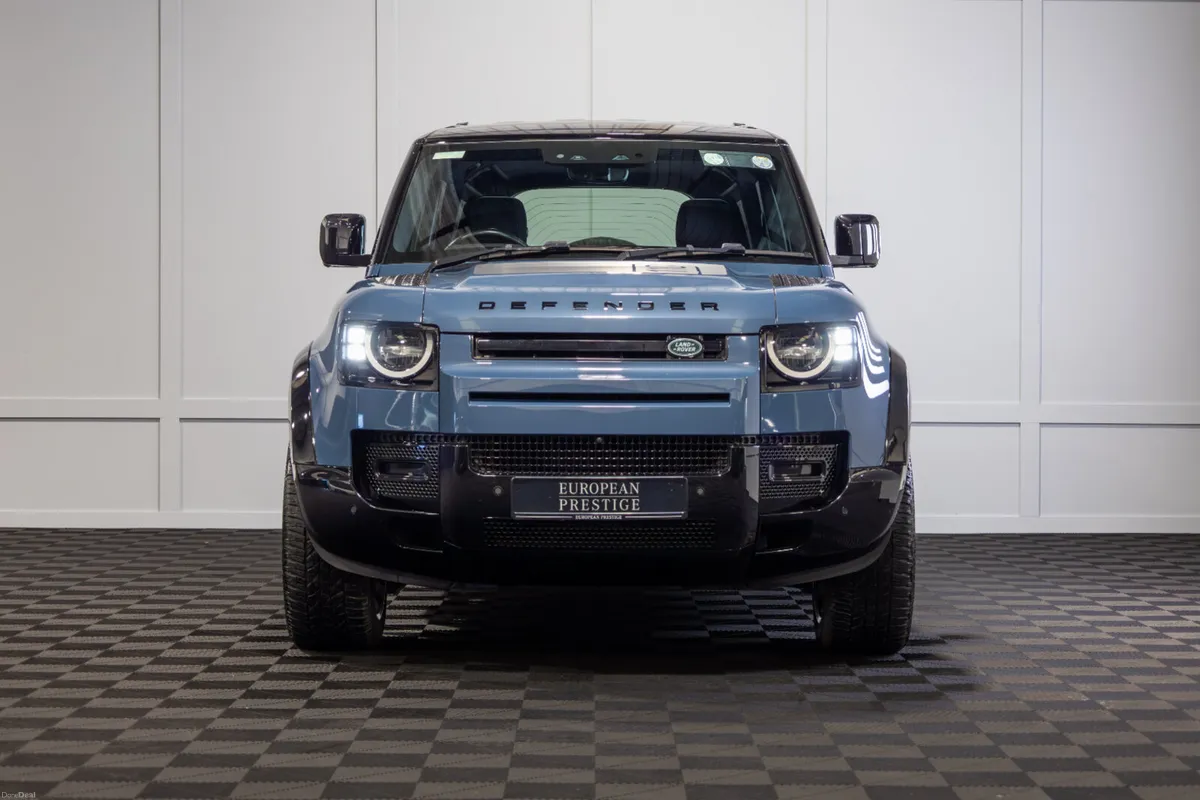 222 Land Rover Defender 110 D300 2 Seat Commercial - Image 2