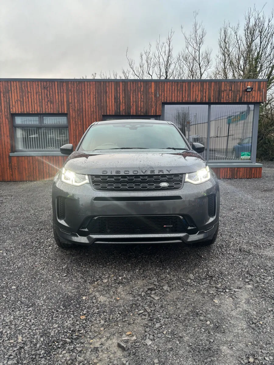 Land Rover Discovery 2023 - Image 2