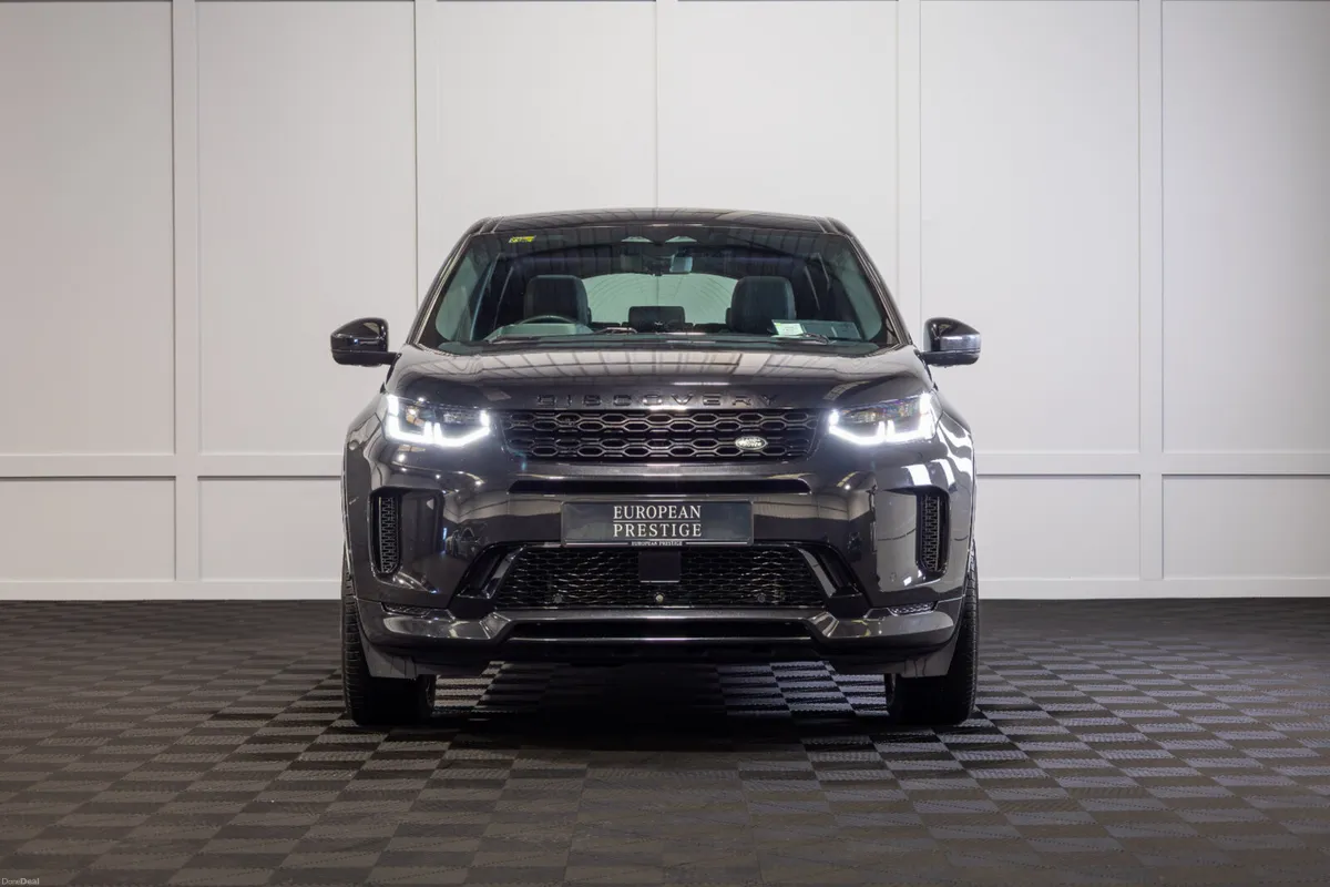 211 Land Rover Discovery Sport P300e R-Dynamic HSE - Image 2