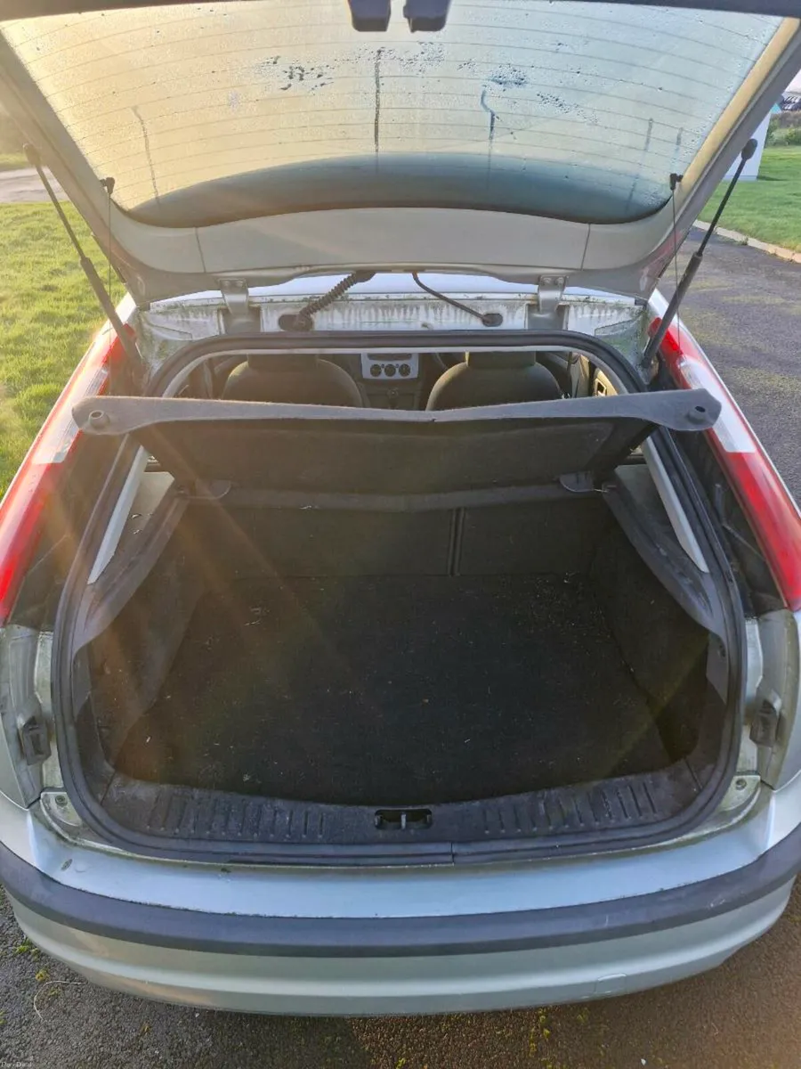 Ford Focus - Image 3