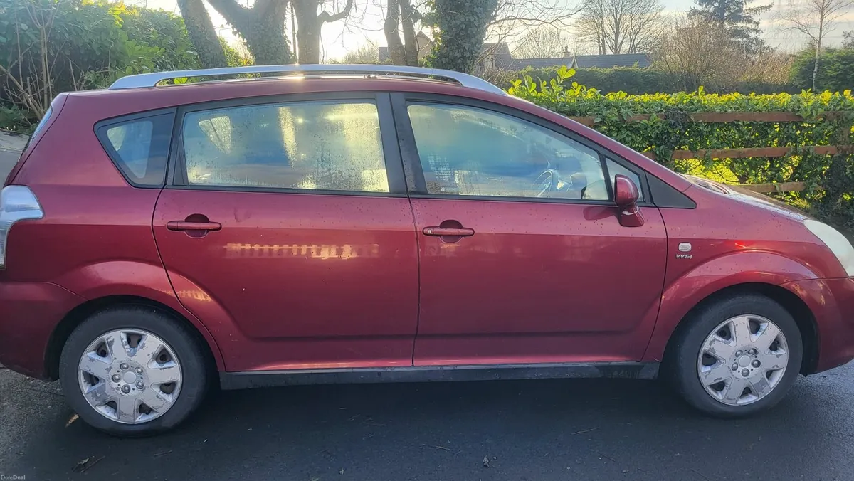 Toyota Corolla 2005 - Image 2