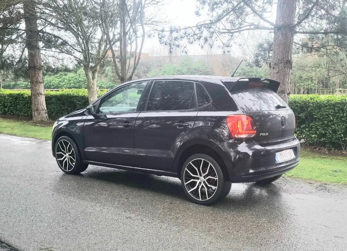 Volkswagen Polo 2013 - Image 2