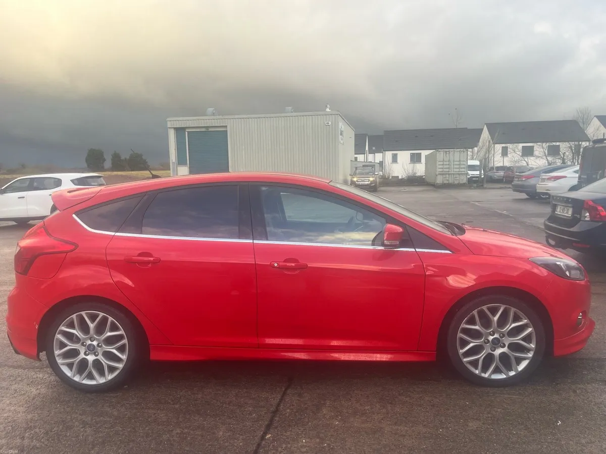 Ford Focus Zetec 1.0 125 EcoBoost - Image 3