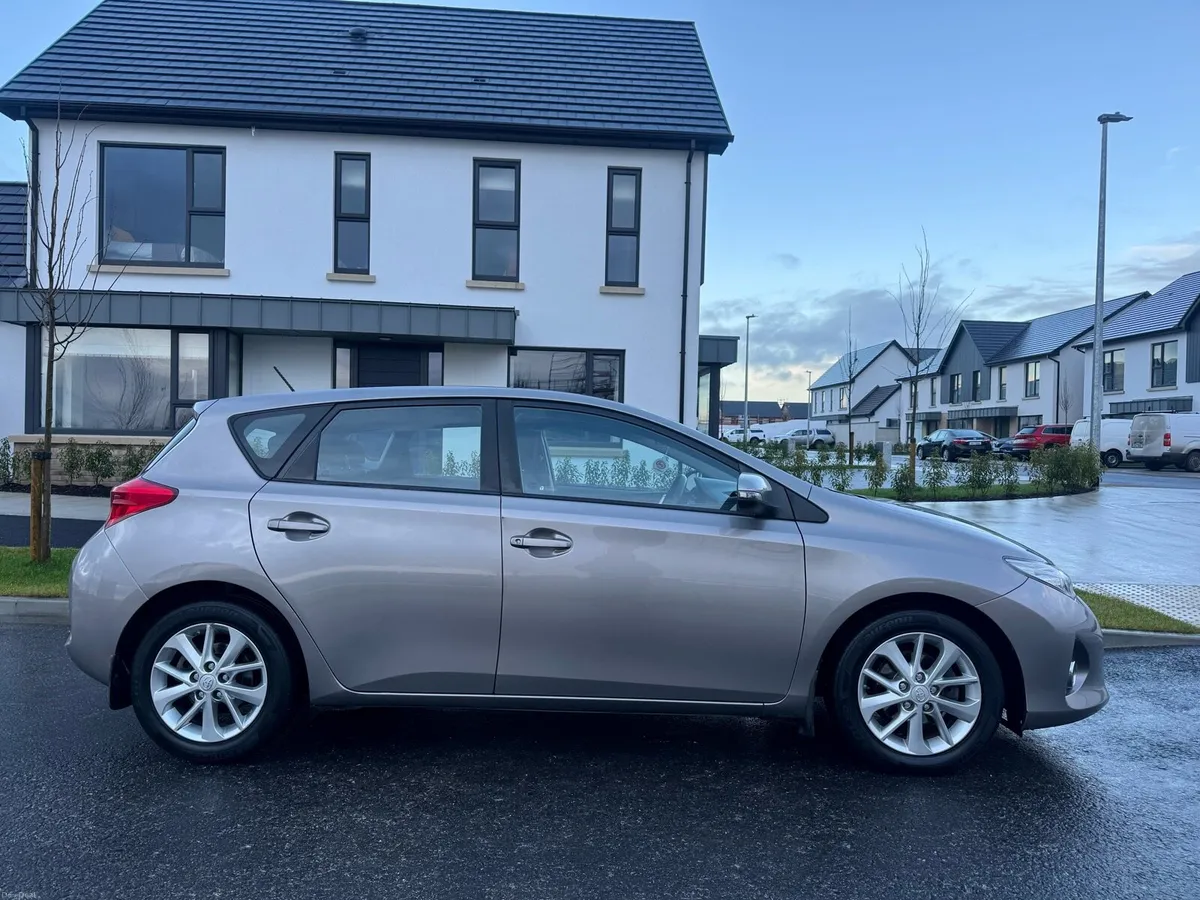 Toyota Auris 1.4 d4d - NEW NCT 1-27 - - Image 3