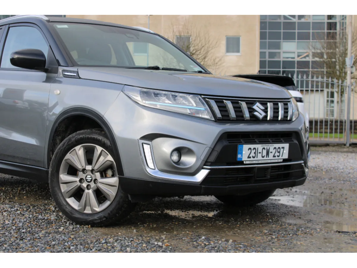 Suzuki Vitara 1.4 BOOSTERJET HYBRID S SZ-T 5DR * R - Image 2