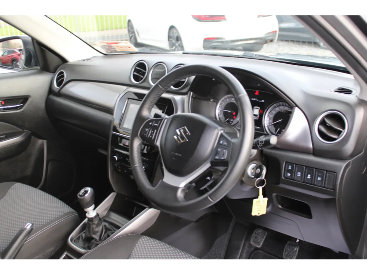Suzuki Vitara 1.4 BOOSTERJET HYBRID S SZ-T 5DR * R - Image 3