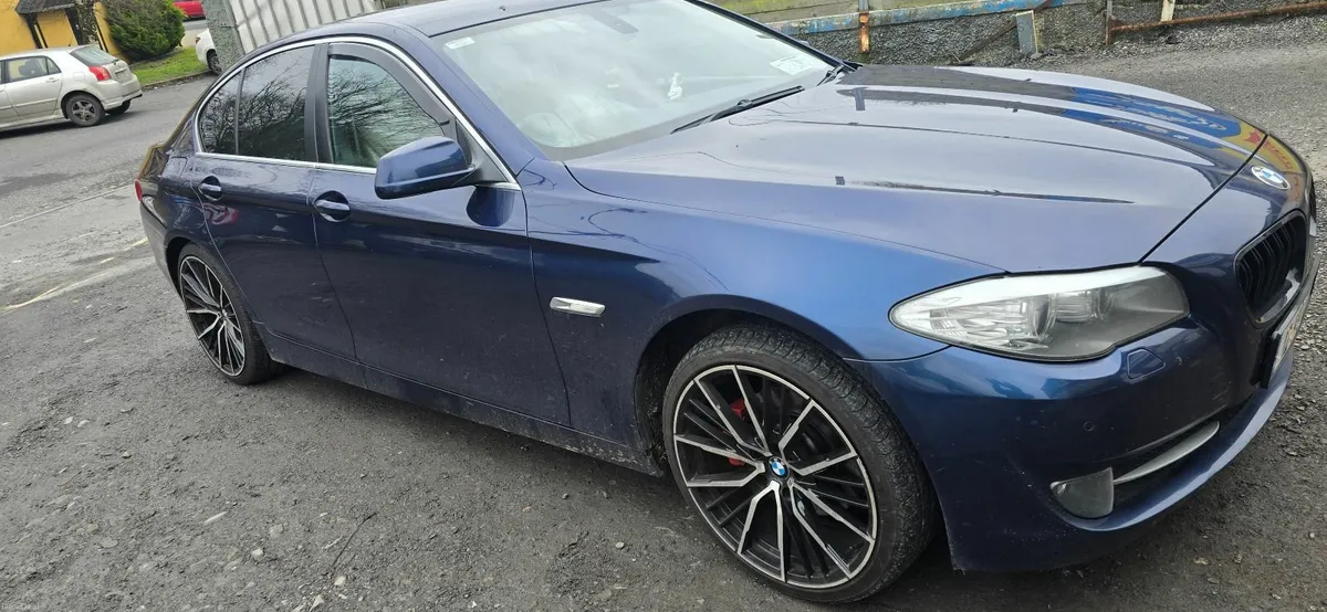 BMW 5-Series 2012 - Image 3