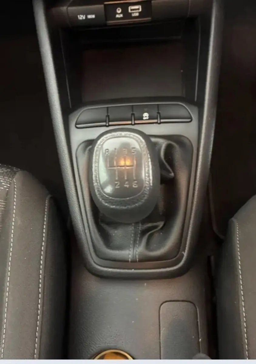 2017 Kia Rio LOW MILES LONG MOT CHEAP VRT - Image 6