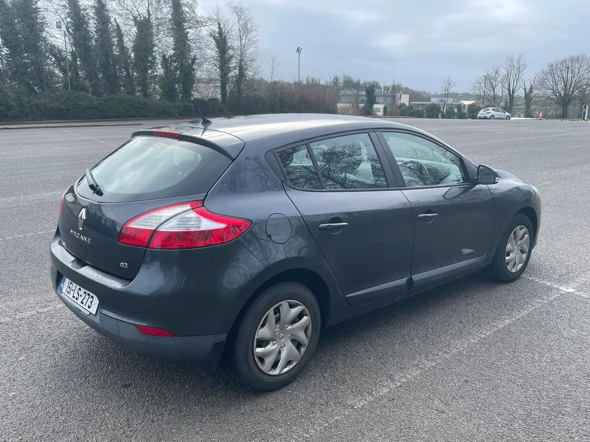 Renault Megane 2015 - Image 2
