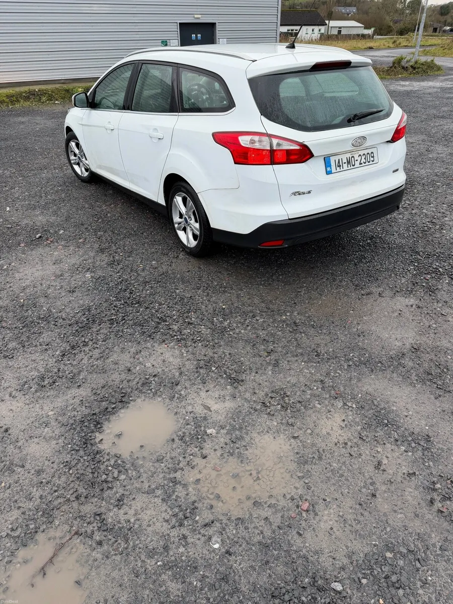 2014 Ford Focus Estate 1.6 Zetec-S - Image 4