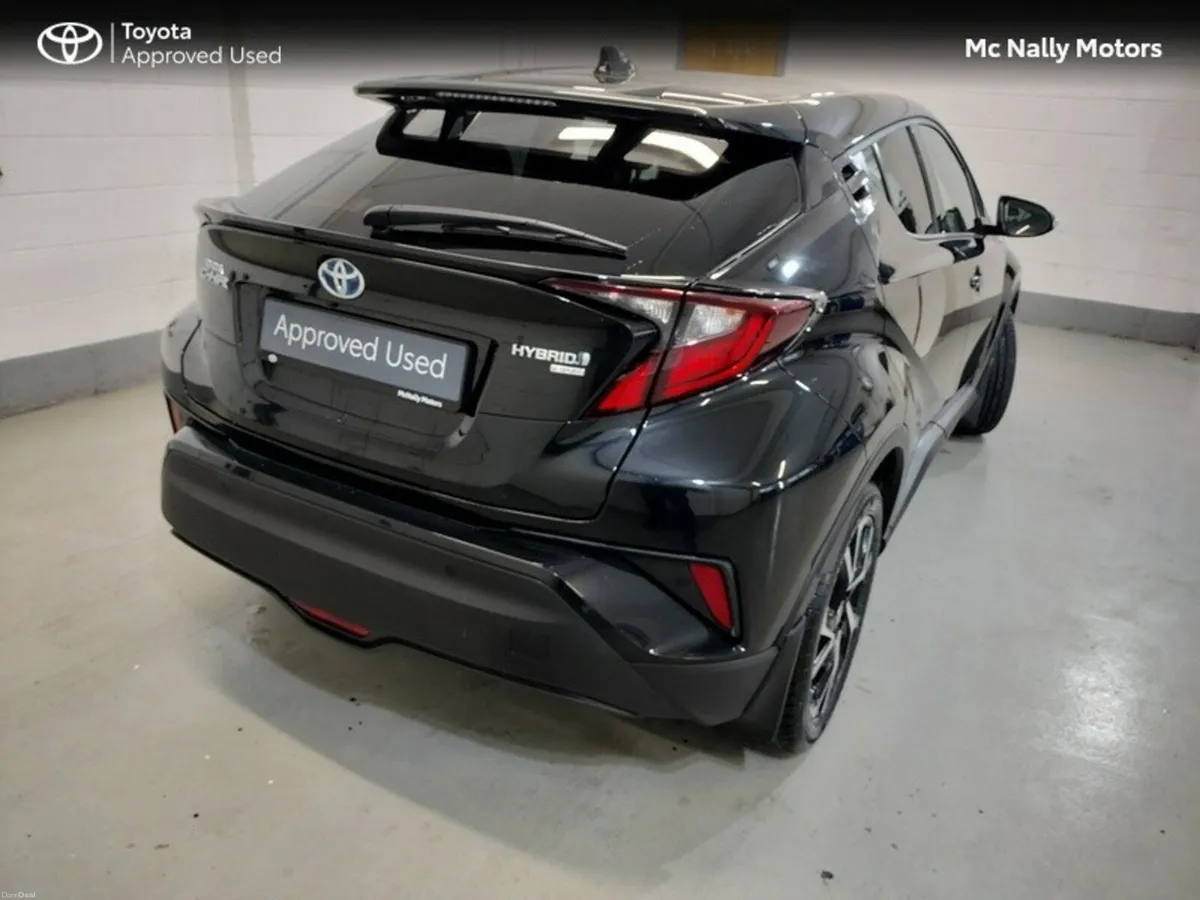 Toyota C-HR 1.8 HYBRID SPORT - Image 3