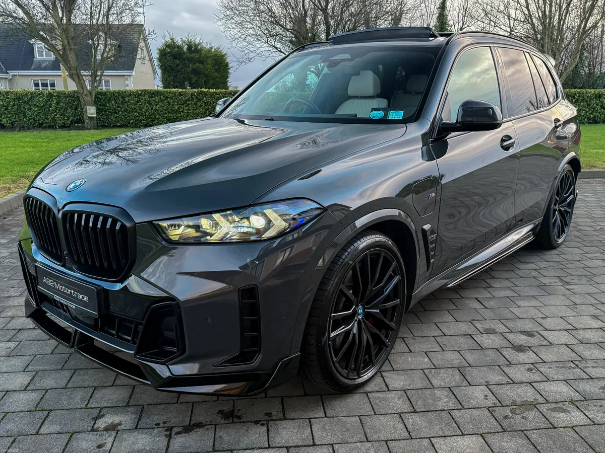 2024 BMW X5 50e M Sport Pro - Image 4