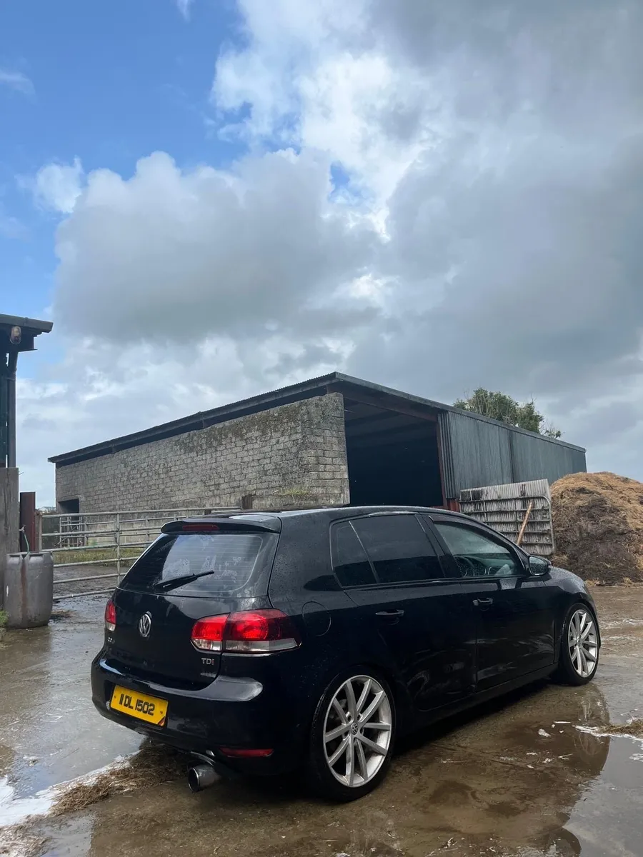 Volkswagen Golf 2011 - Image 4