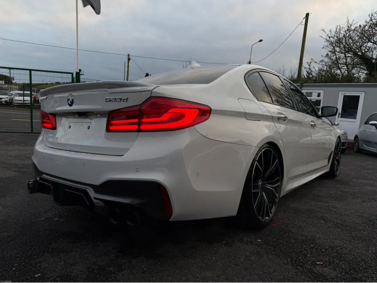 BMW 5-Series 171 // M-SPORTS - Image 4