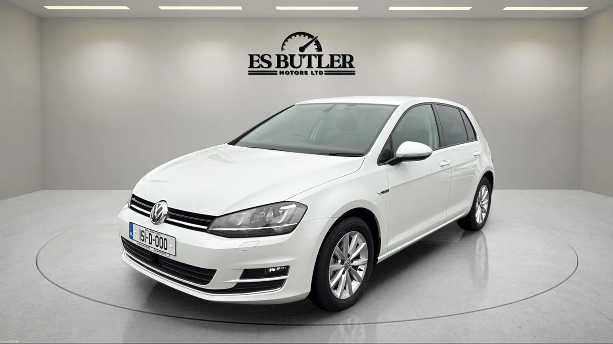 2015 VW Golf 1.2L AUTO/LOUNGE MODEL ONLY 43,250 KM - Image 1