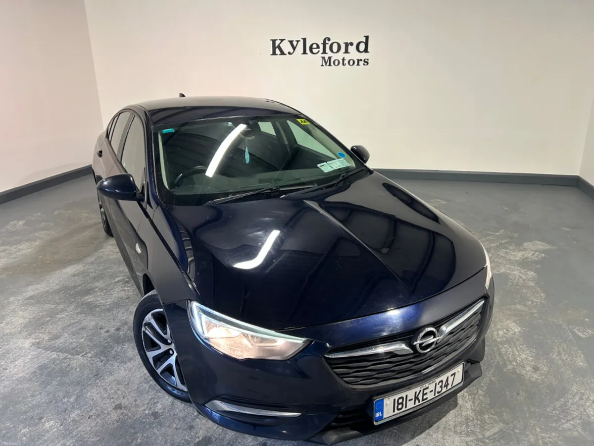Opel Insignia 2018 - Image 1