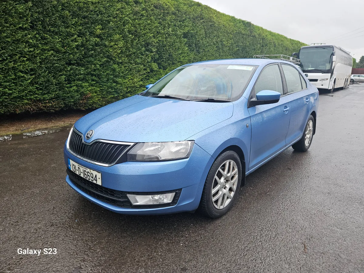Skoda Rapid 2013 1.6 TDI AMBITION - Image 4