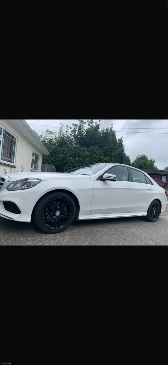 Mercedes E300 Bluetec hybrid - Image 2