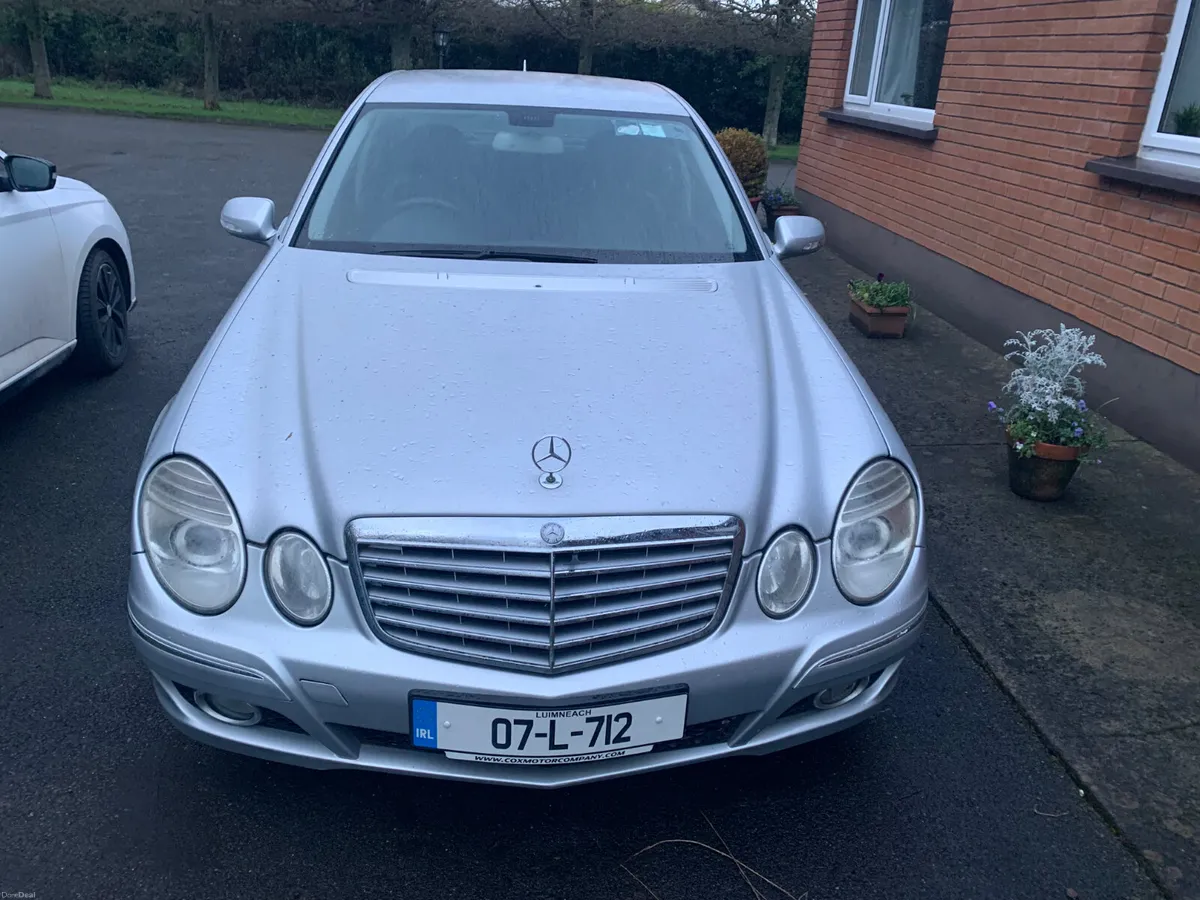 Mercedes-Benz E-Class 2007 - Image 1