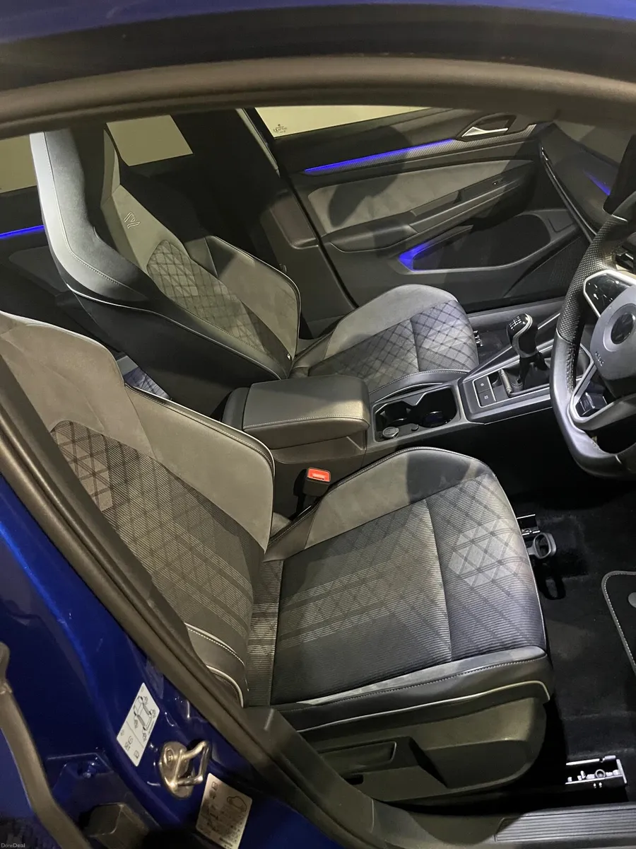 Volkswagen Golf 2022 - Image 3