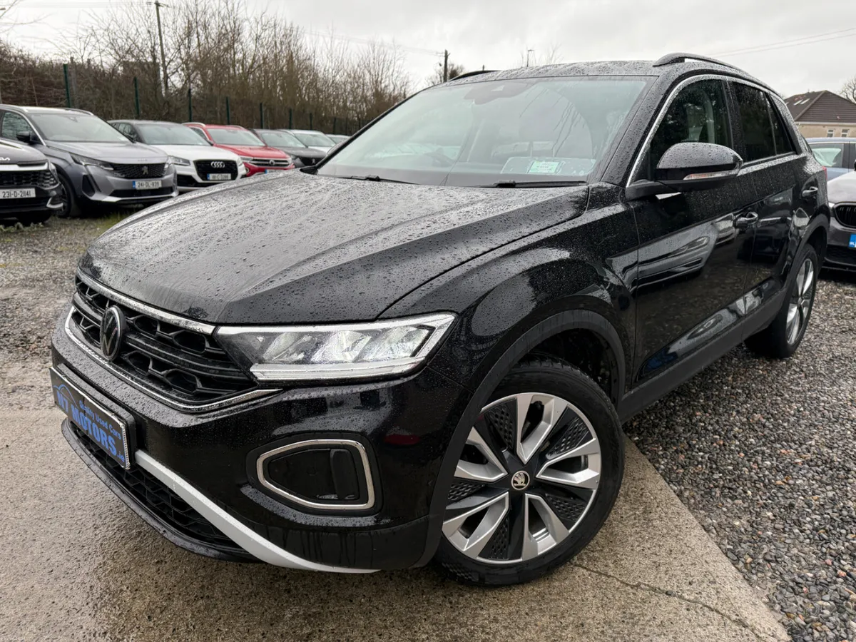 2023 Volkswagen T-Roc  2.0 LIFE - Image 2