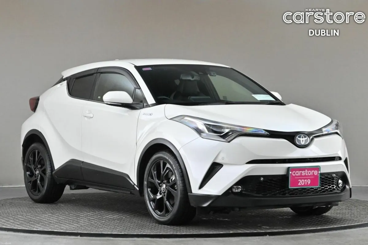 Toyota C-HR 1.8 HYBRID **HALF LEATHER**REVERSE CAM - Image 1