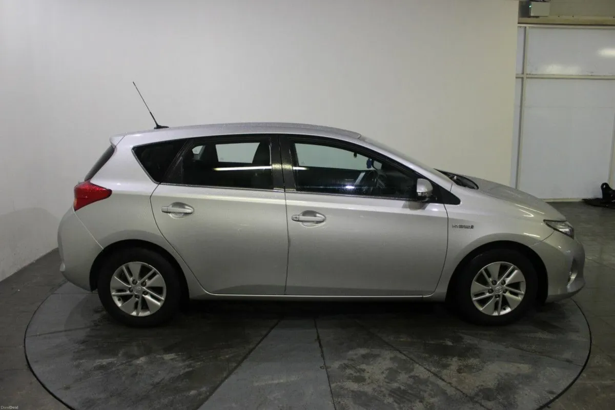 Toyota Auris 1.8 ICON E-CVT VVTI - TENDER 12 - GRA - Image 3