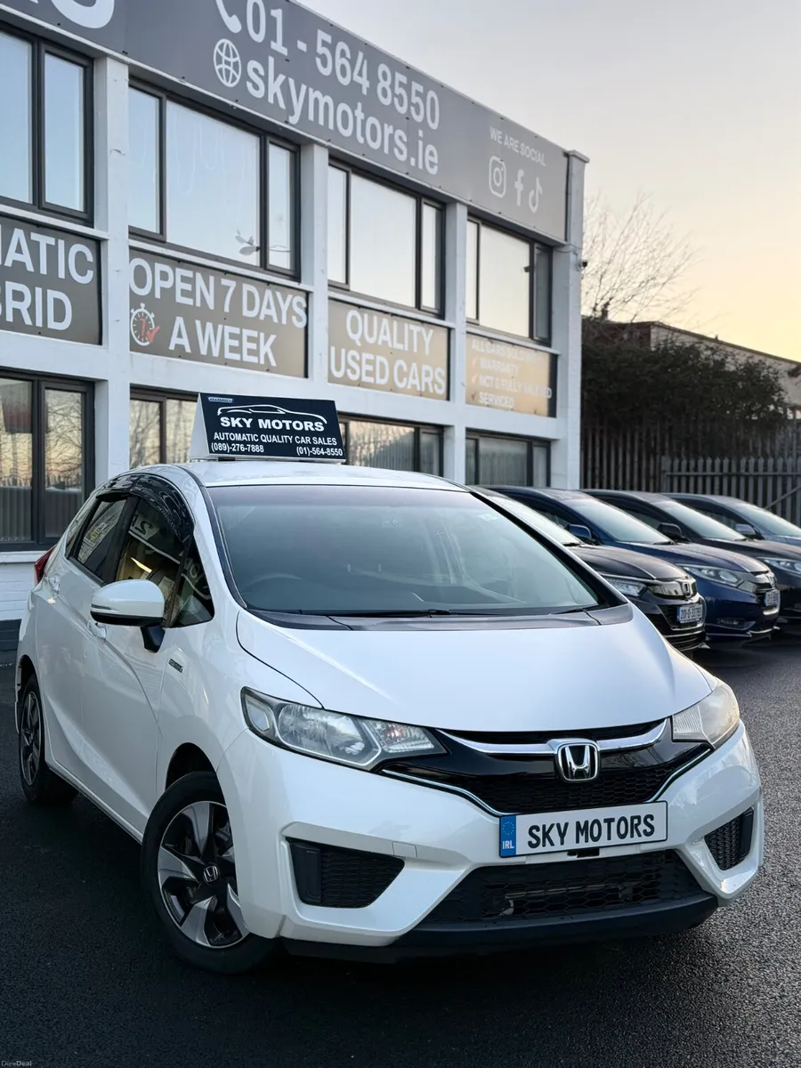 Honda Fit 2017 1.5 Hybrid Automatic - Image 4