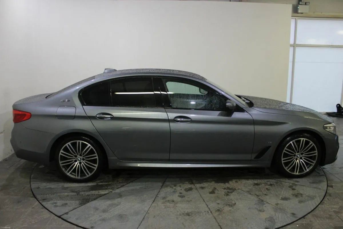 BMW 5-Series 530e M Sport Auto - TENDER 2 - GRADE - Image 3