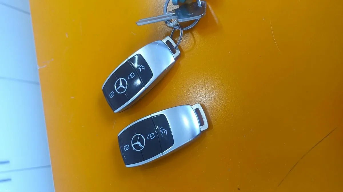 Mercedes-Benz E-Class 2017 - Image 4