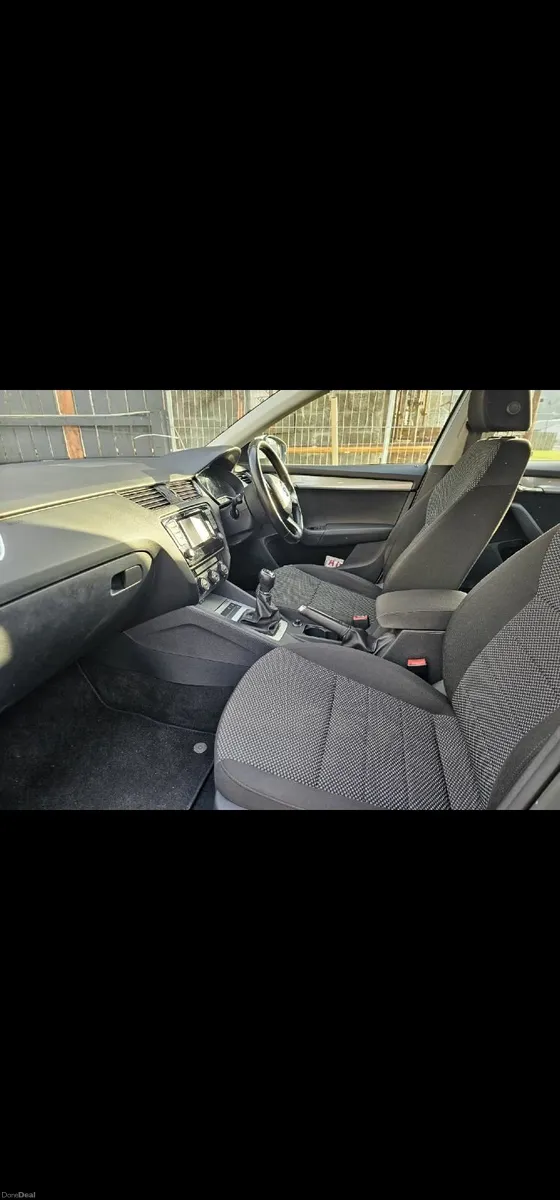 Skoda Octavia 2015 1.6 Diesel - Image 2