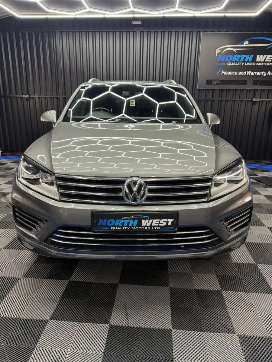 Volkswagen Touareg 2015 - Image 4