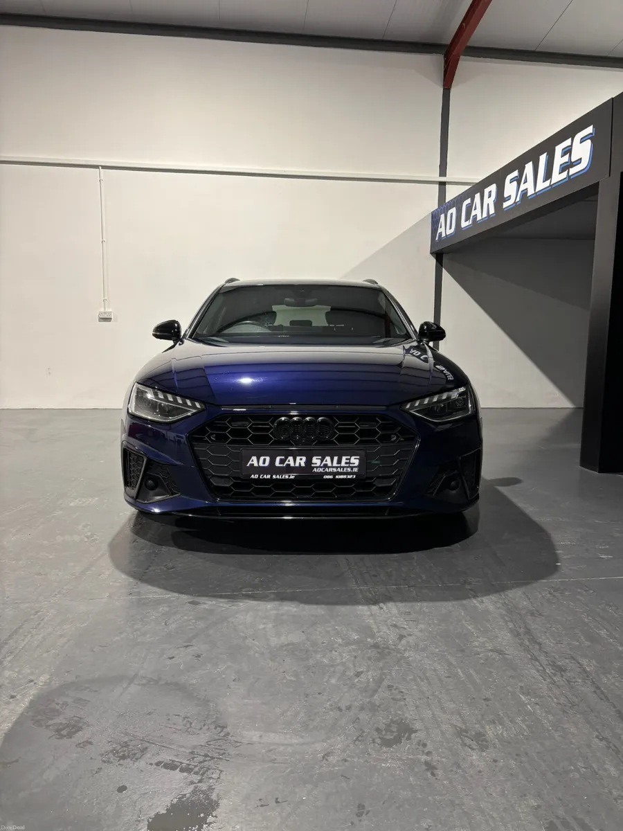 Audi A4 2021 2.0 tdi black edition - Image 2