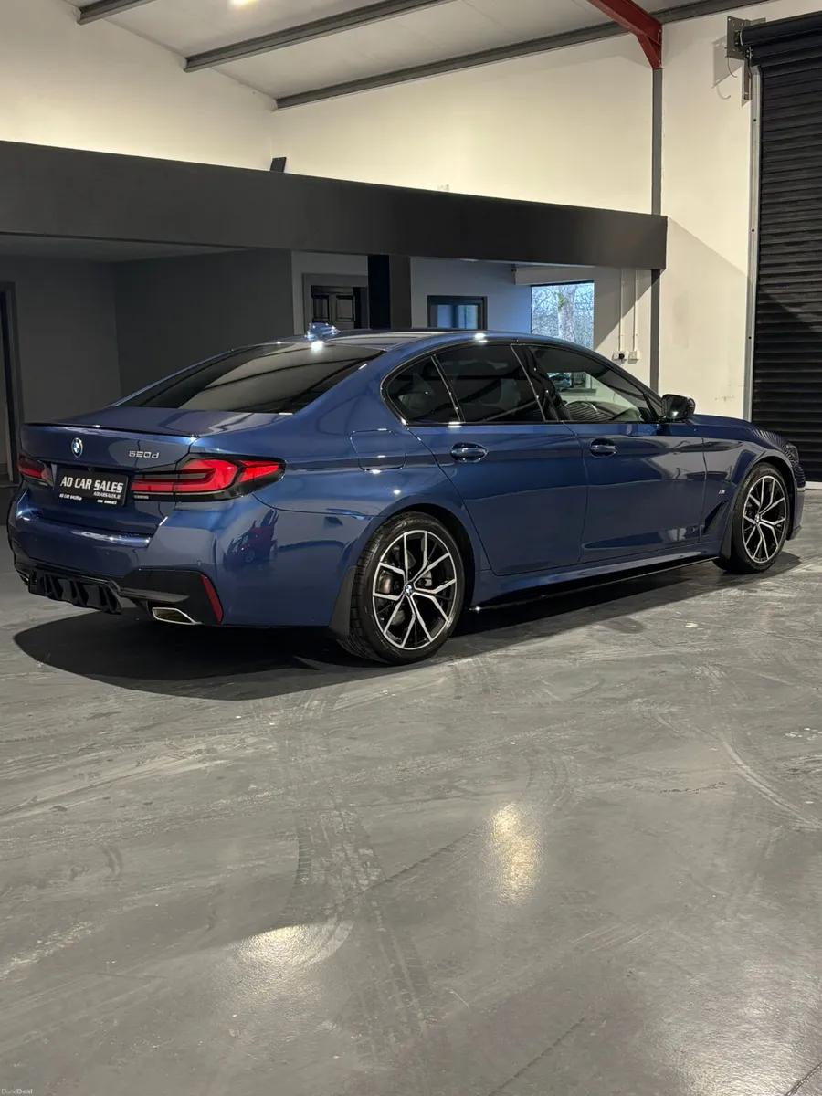 BMW 5-Series 2022 520d m sport - Image 4