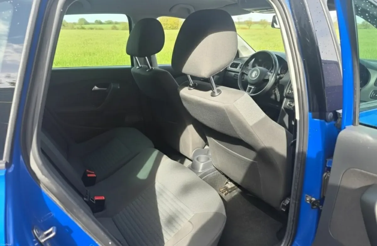 Volkswagen Polo 2013 - Image 2