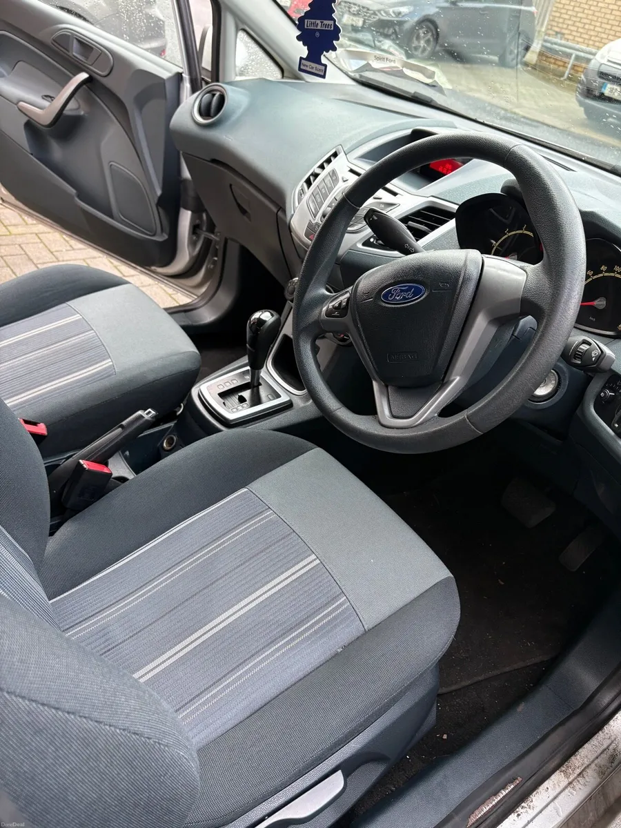 Ford Fiesta 2010 Automatic - Image 4