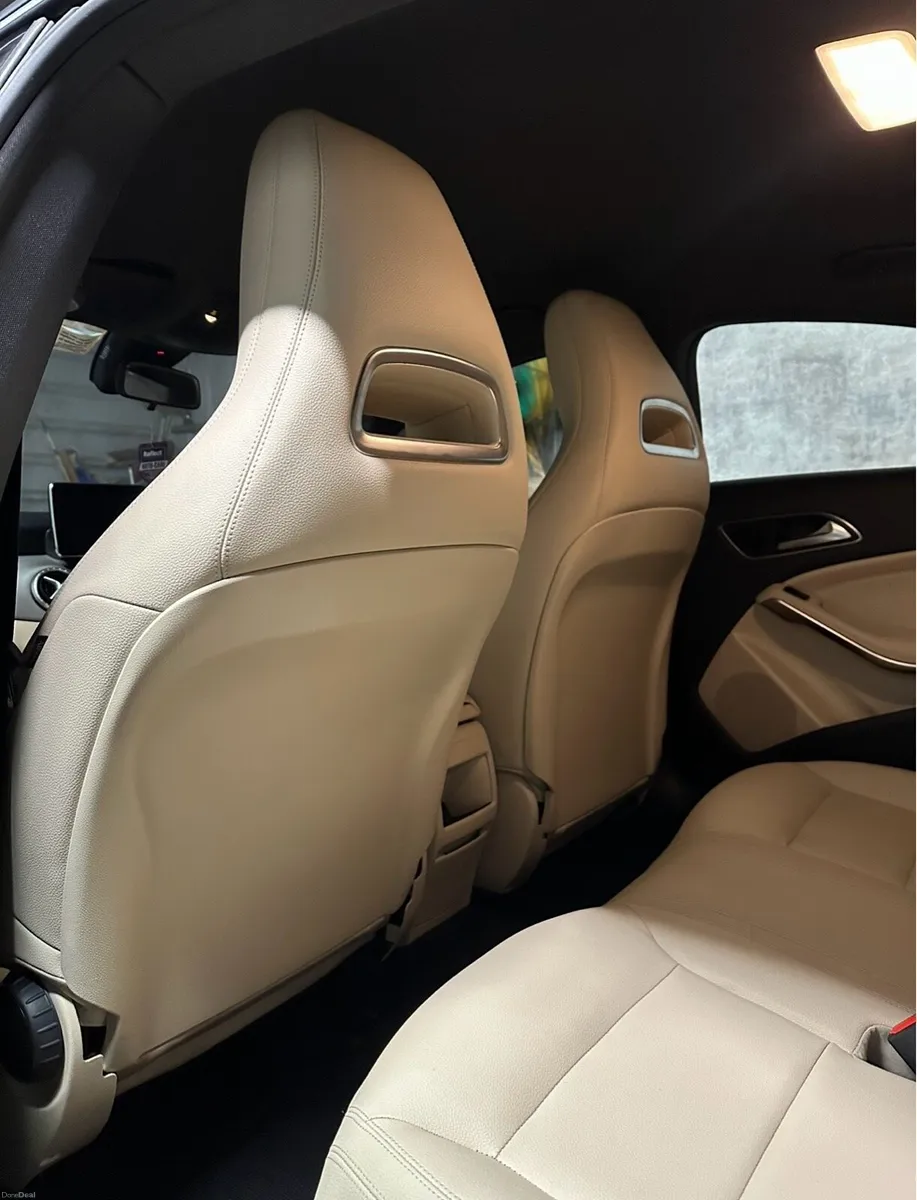 Mercedes CLA180 D URBAN 4DR - Image 4