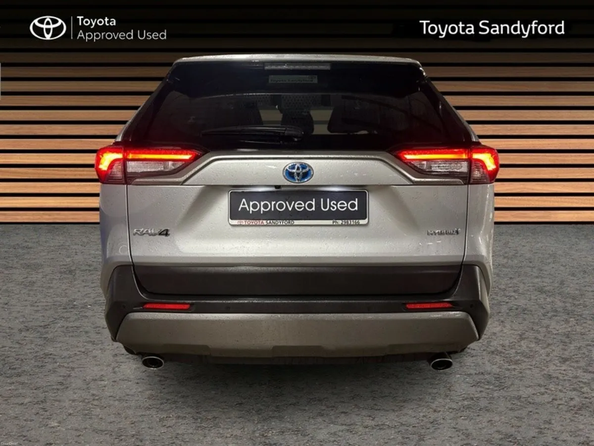 Toyota RAV4 HYBRID SOL AUTO // LEATHER HEATED SEAT - Image 4