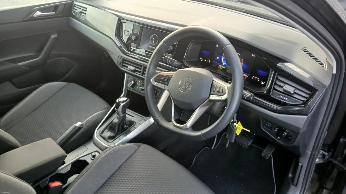 Volkswagen Polo Life 1.0 TSI 95HP **AUTOMATIC, APP - Image 4
