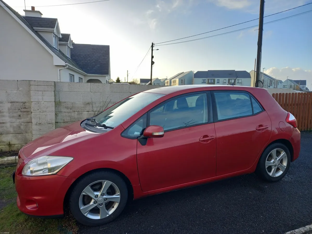 Toyota Auris 2010 - Image 3