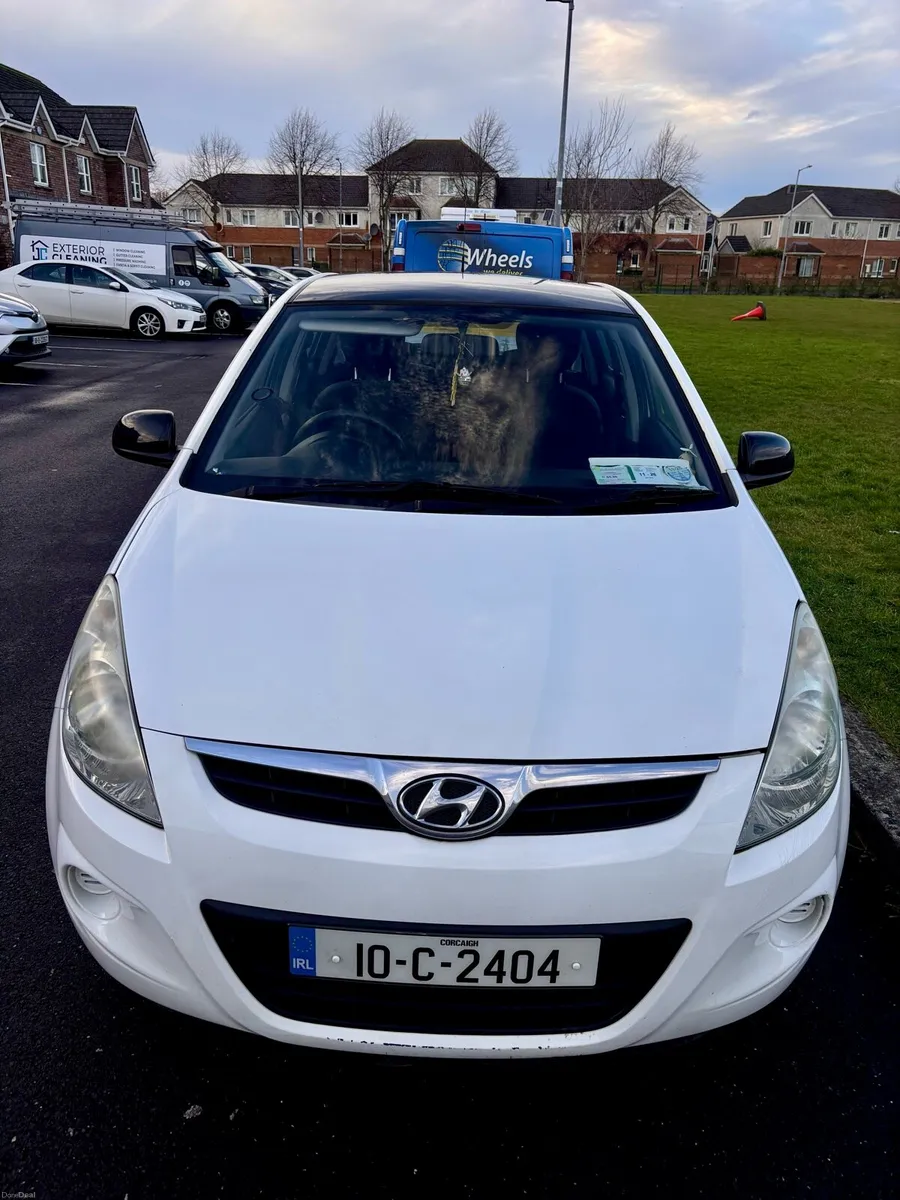 Hyundai i20 2010 1.2l - Image 2
